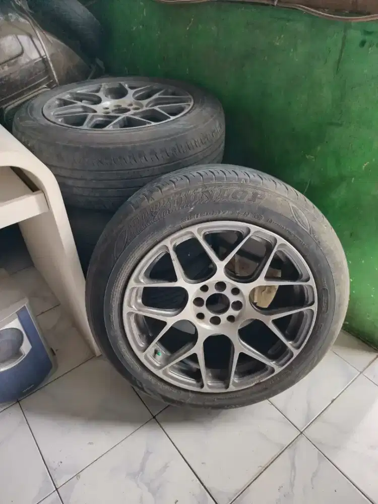 Velg dan ban bekas panter