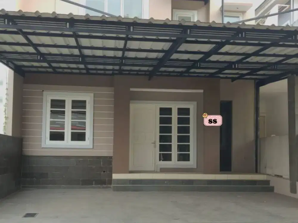 DIJUAL RUMAH RENOVASI DI KOTA WISATA CIBUBUR POSISI DEPAN TAMAN