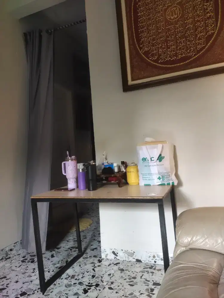 Dijual meja kantor
