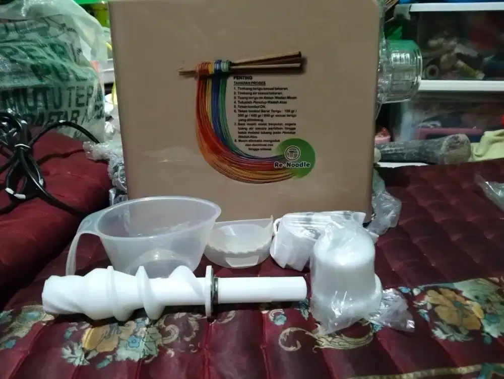 Noodle maker automatic