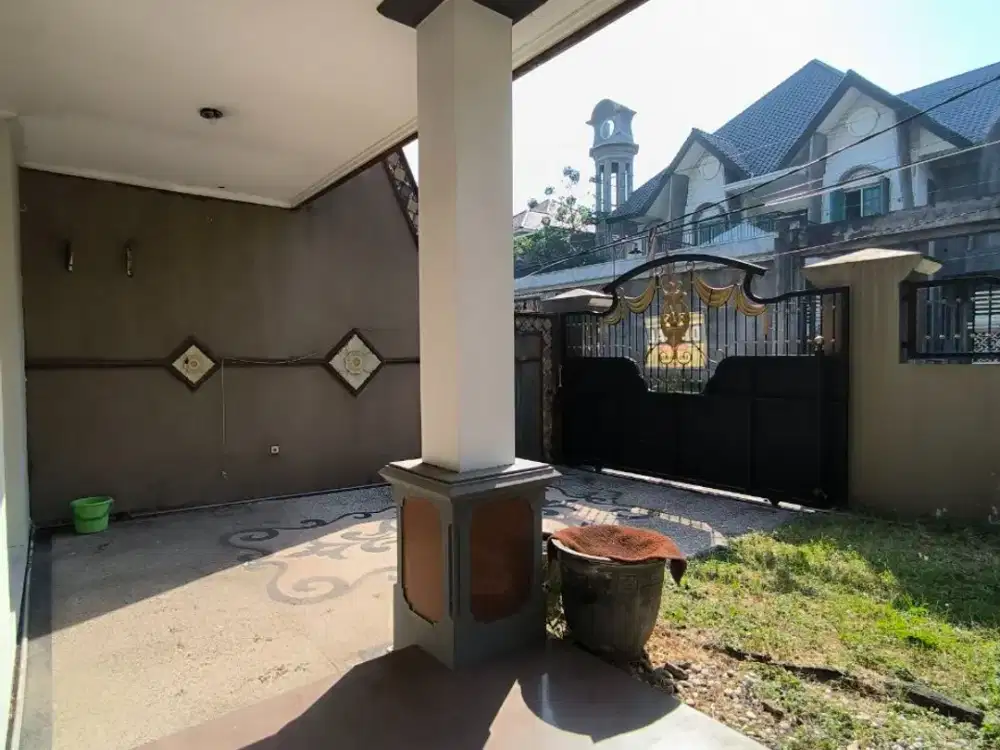 Rumah Dekat Masjid Agung Surabaya   Jarang Ada Jl. Gayungsari Barat  Siap Huni Mewah TERMURAH !!!