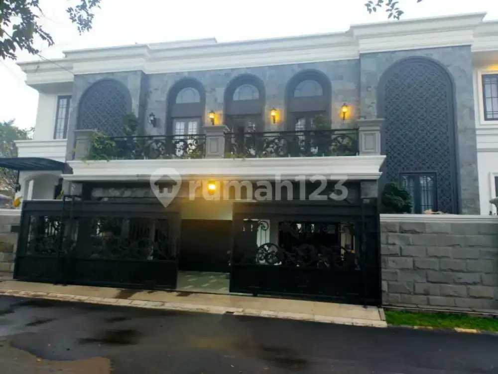 Rumah mewah Full Furnish, siap huni, 3Lantai di dalam cluster Citra grand Cibubur
