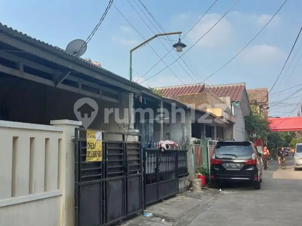 Rumah1,5 Lantai, Siap Huni, Dekat Plaza Cibubur Jatisampurna