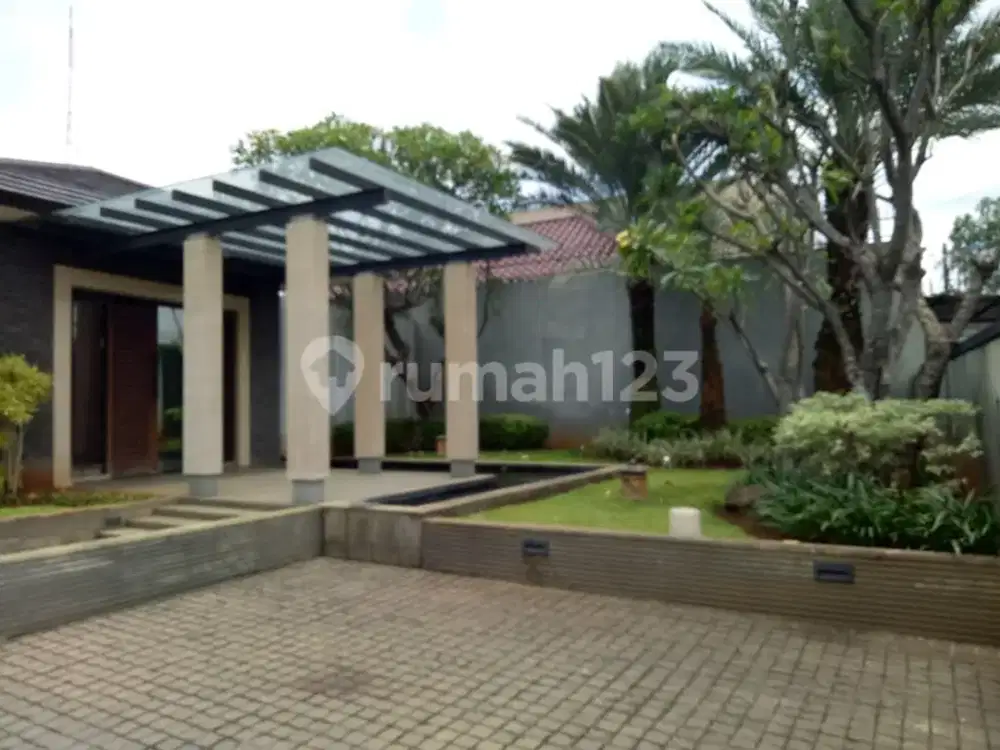 Rumah  1 lantai ,luas, indah, siap huni, di jalan Murni Joglo kembangan Jakarta Barat