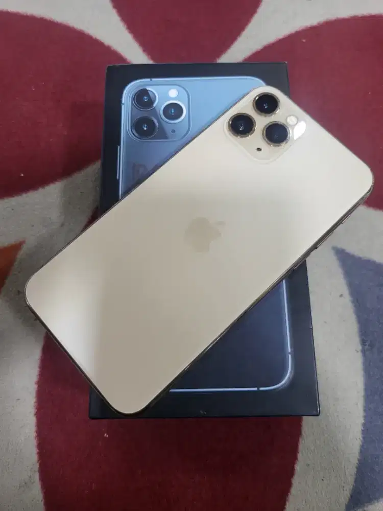Iphone 11 pro 64gb regist sinyal aman bisa tukar tambah
