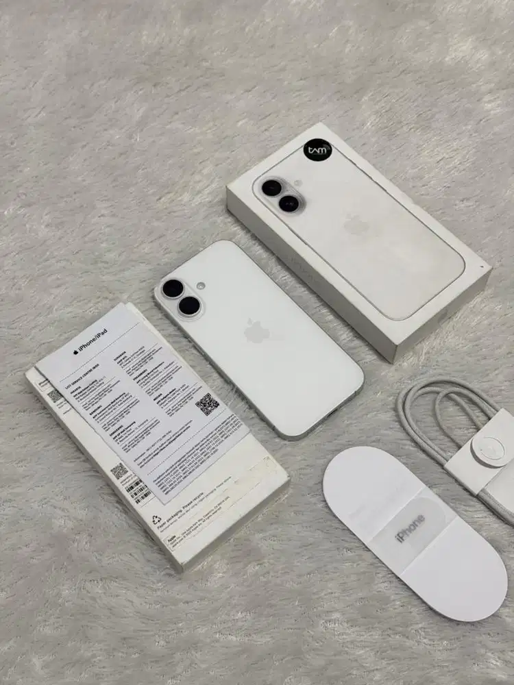 iPhone 17 256GB Resmi iBox Garansi 10 September 2027 - White