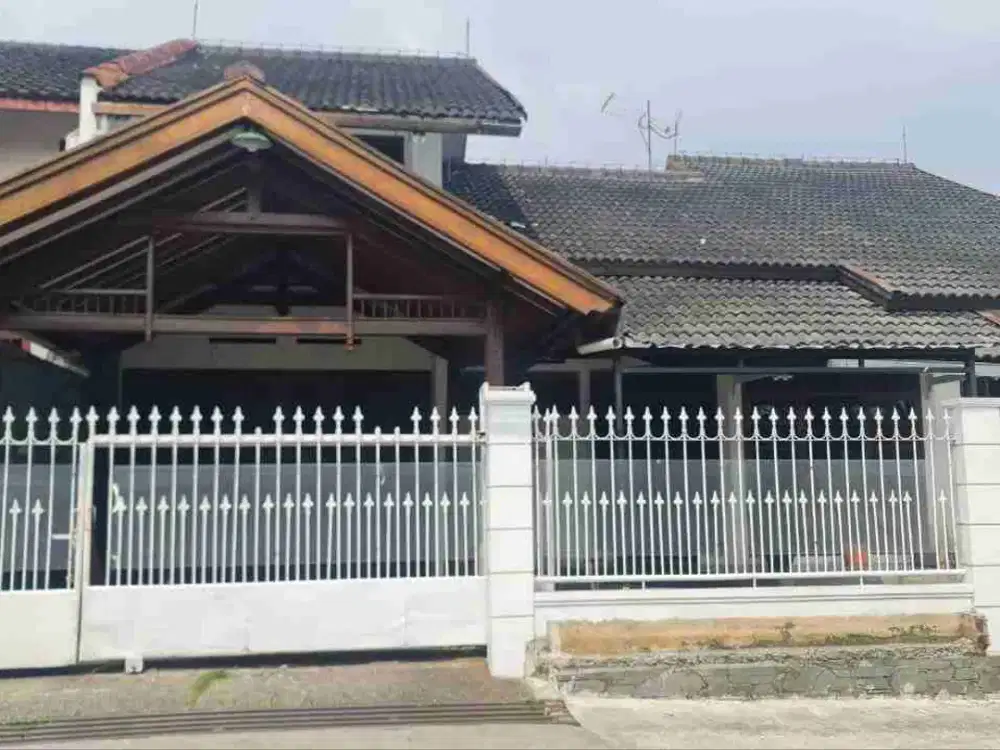 Rumah Dijual Terawat Di Babakan Jeruk Pasteur