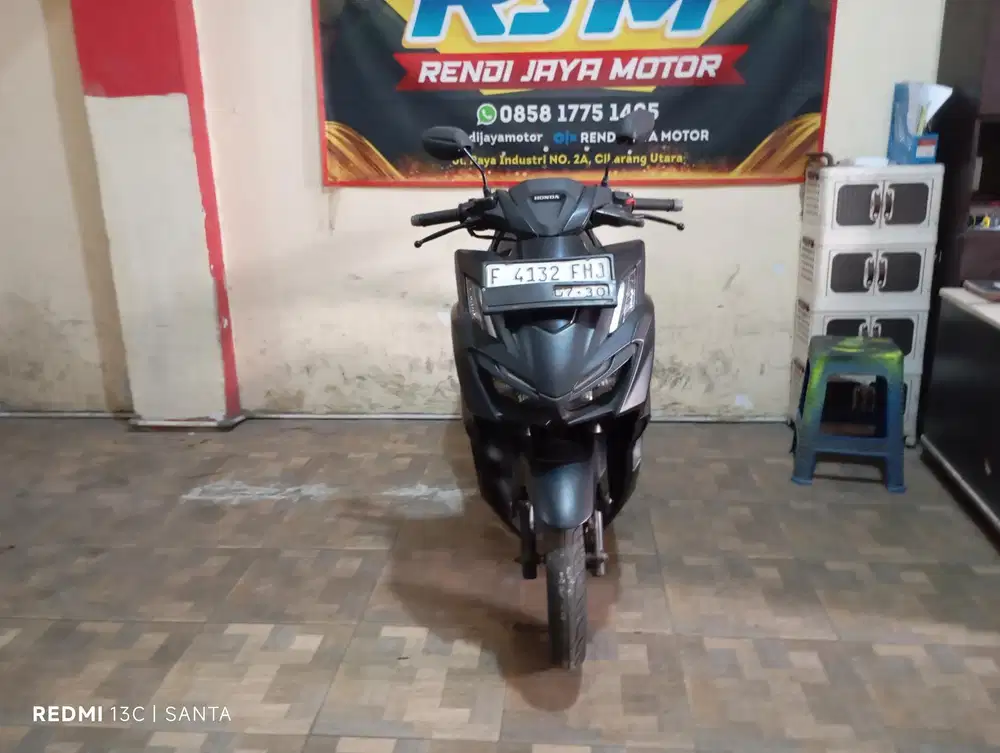 [PROMO] Honda Vario 160 tahun 2022 surat komplit