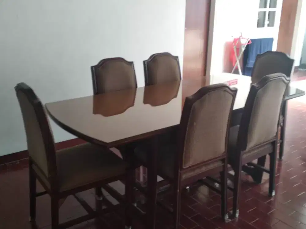 Meja Kursi Makan