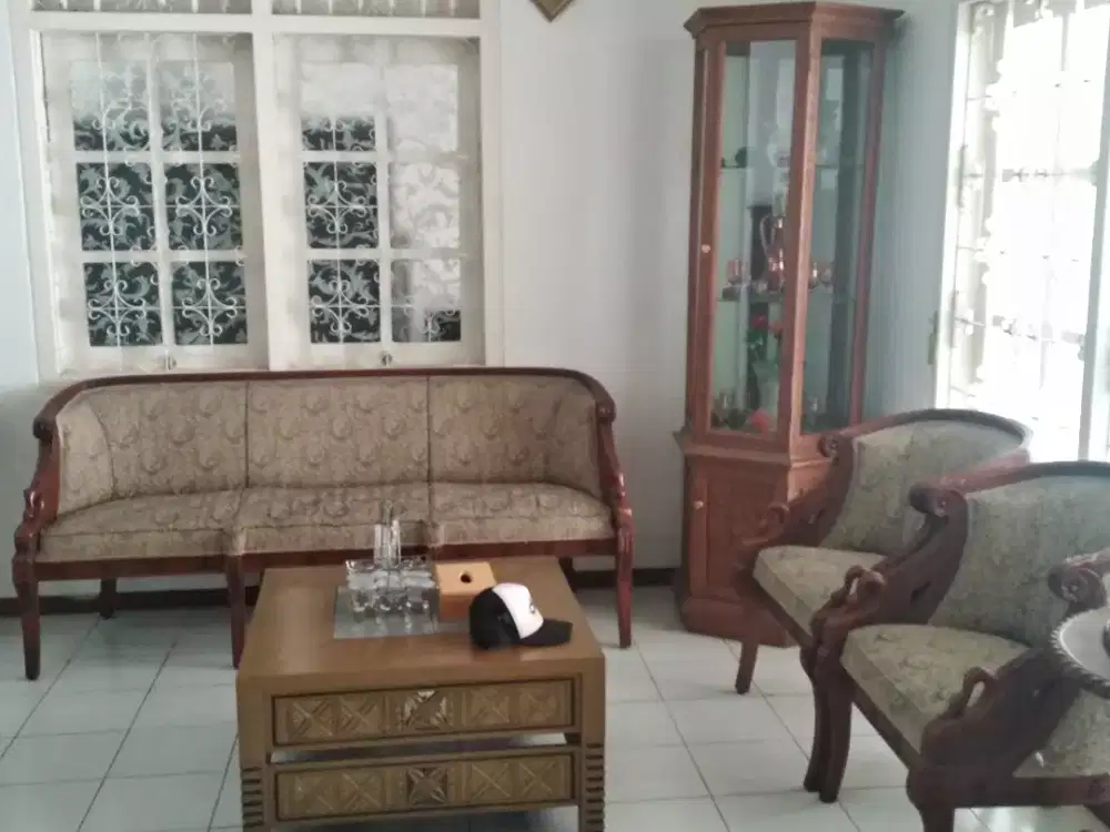 Meja Kursi Tamu