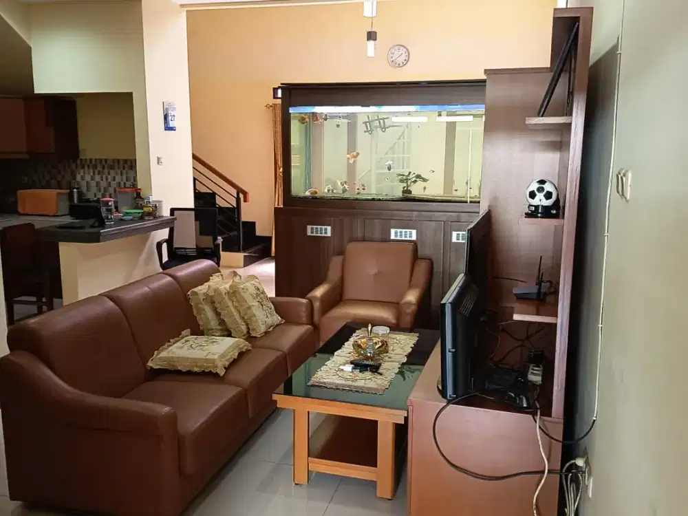 Dijual Rumah 2 Lantai Nyaman Siap Huni Minimalis Lokasi di Taman Holis Indah (Thi) 2 Bandung