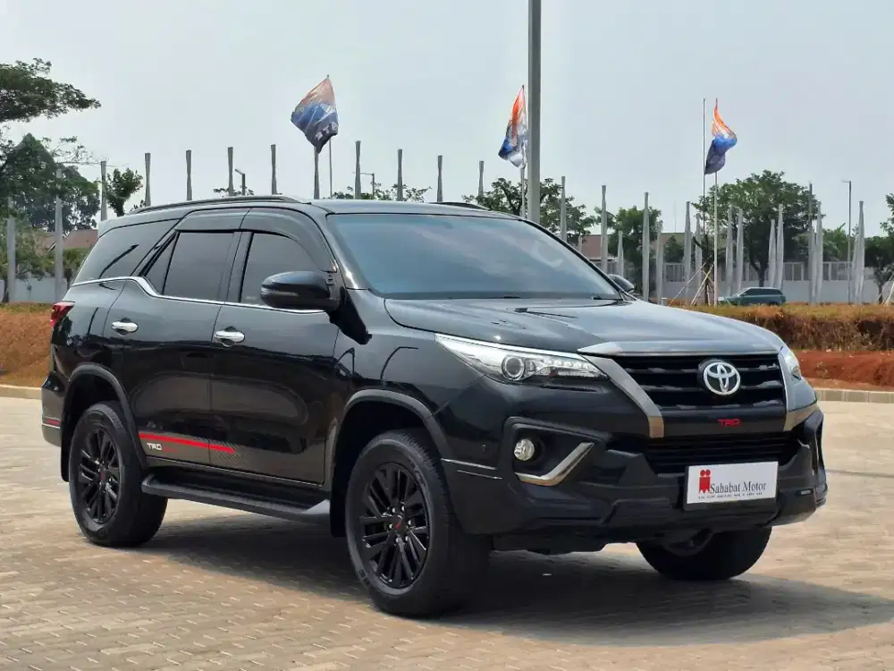 Toyota Fortuner VRZ  TRD 2.4 Automatic 2020 Diesel Hitam Metalik