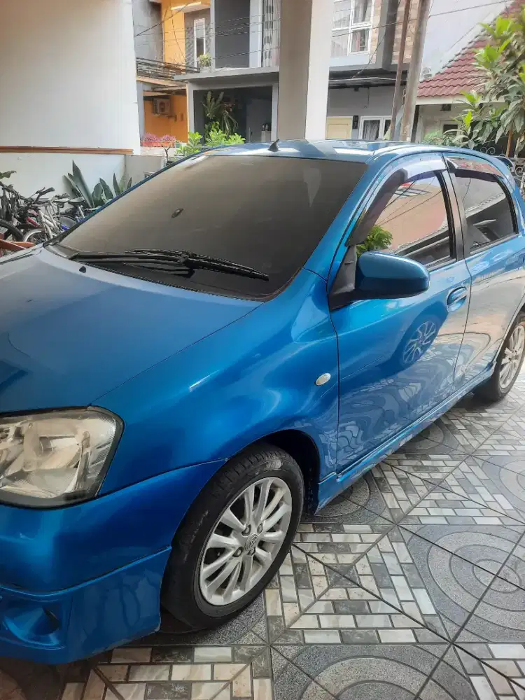 Toyota Etios Valco 2014
