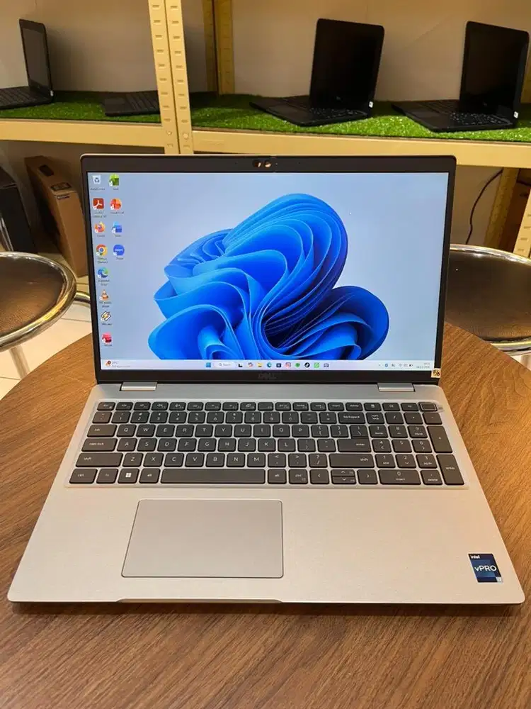 Laptop dell 5530 Core i7 gen 12 Ram 16GB SSD 256GB