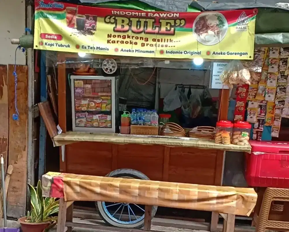 Gerobak kayu angkring