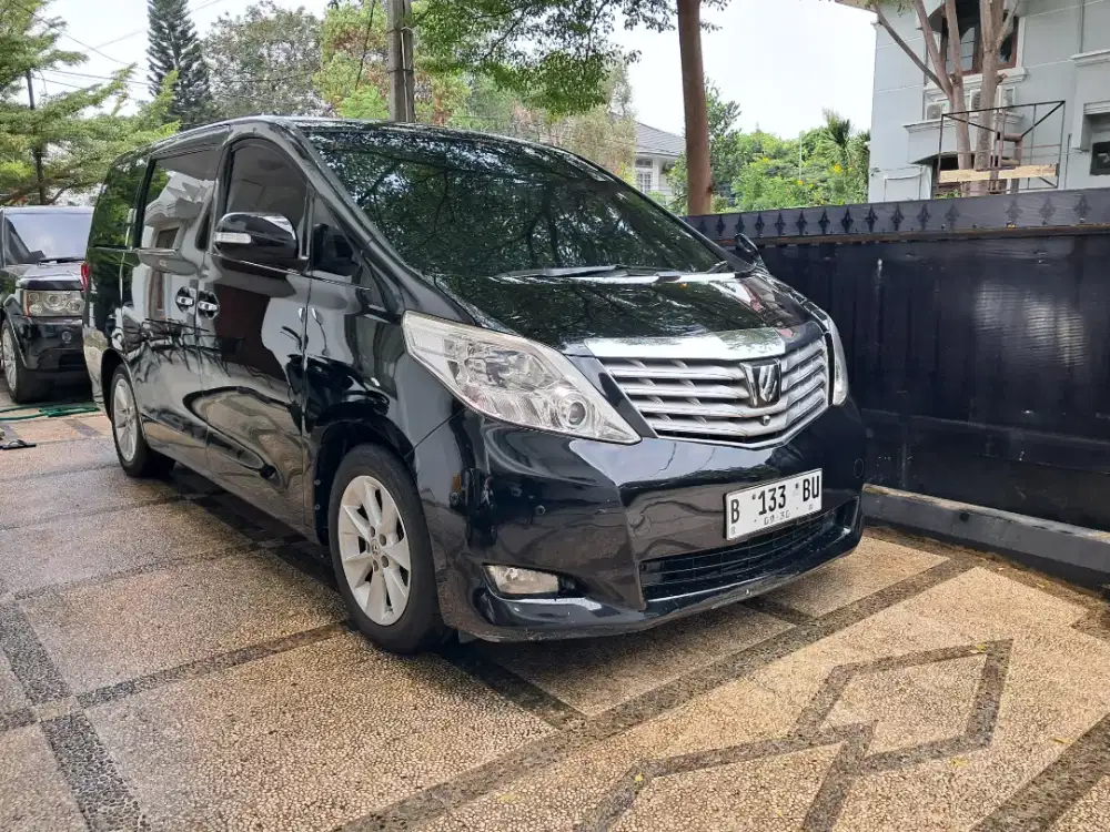 Di jual Alphard 2.4 premium sound CBU Tahun 2010