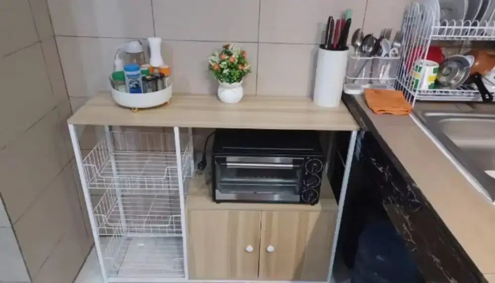 Meja dapur minimalis
