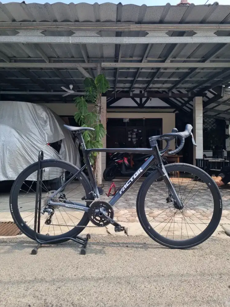 sepeda roadbike pacific factor elite size 52