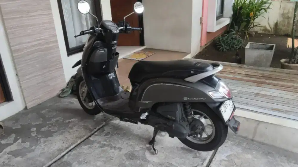 Dijual cepat SCOOPY 2018