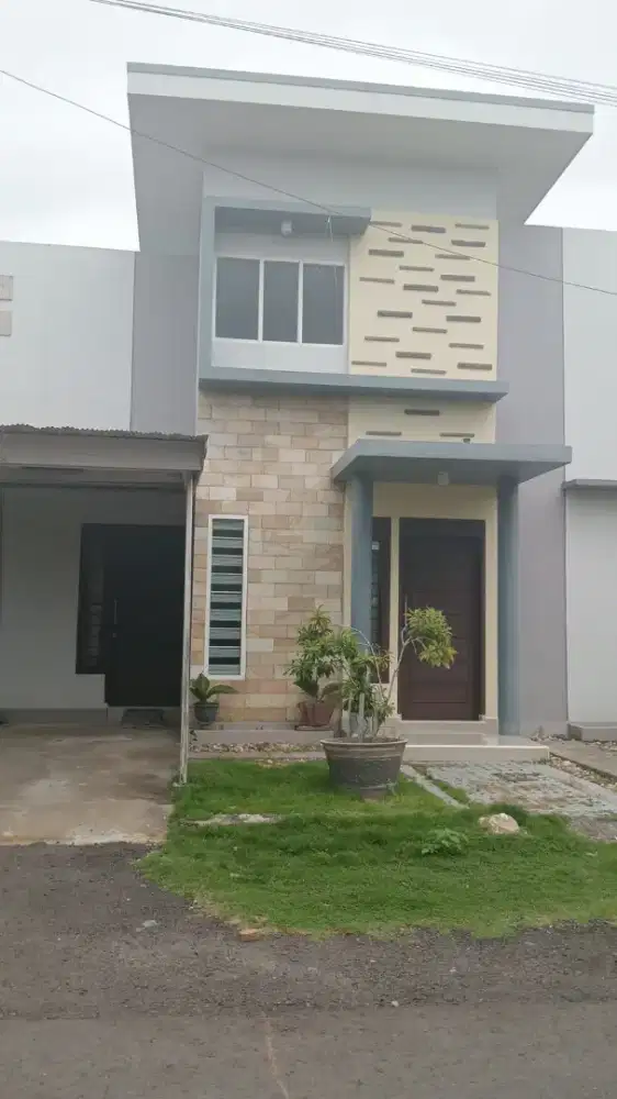 Disewakan rumah pertahun