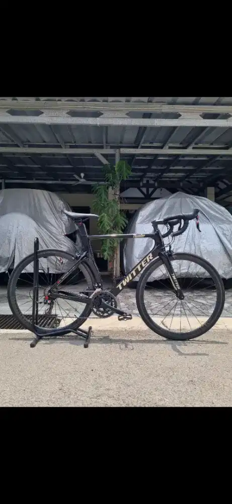 sepeda roadbike twitter thunder wheelset carbon size 54