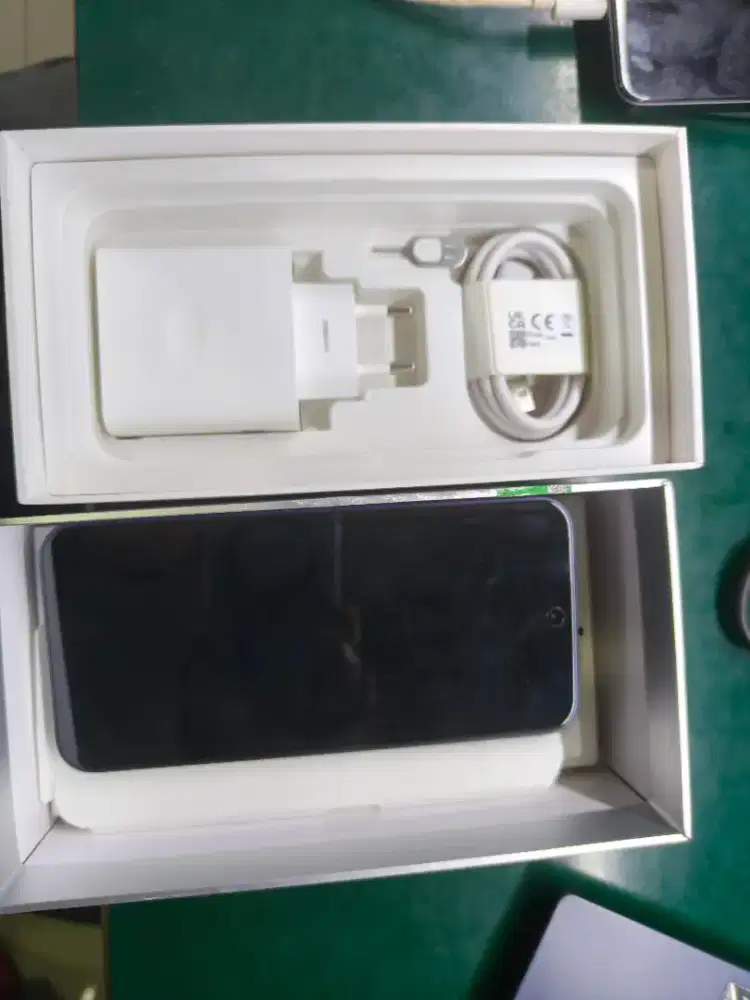 Oppo Reno 15F 12/256