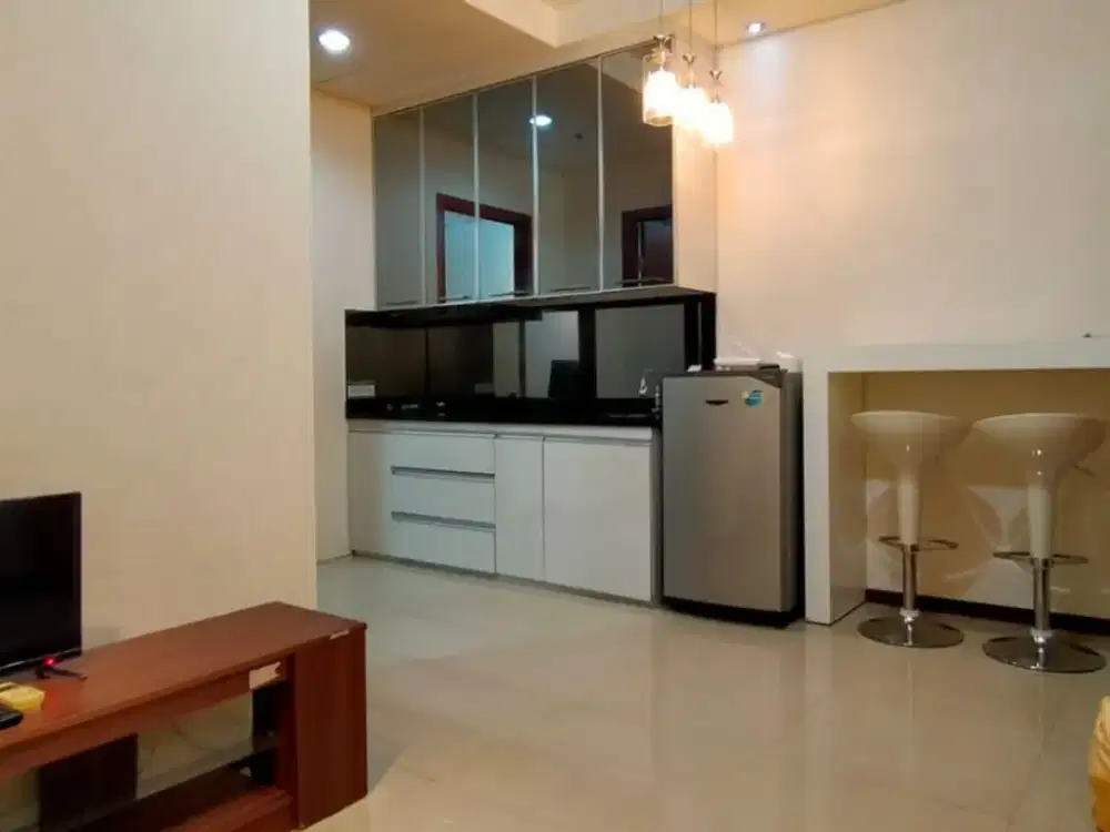 Sewa Tahunan Thamrin Residences 1BR Pool View Lantai Rendah
