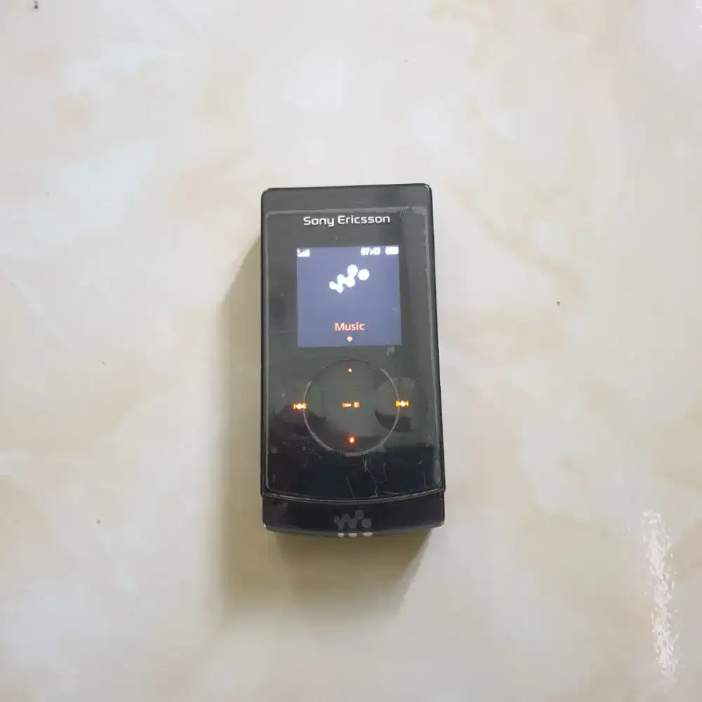 Sony Ericsson W980i