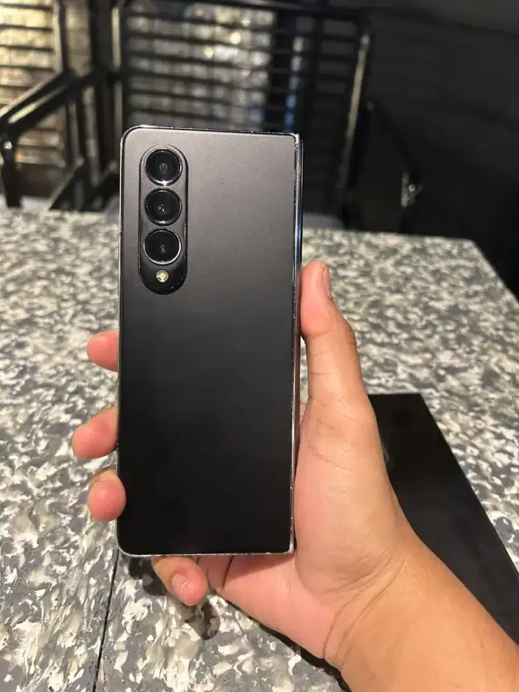 Samsung zfold 4 256GB Sein