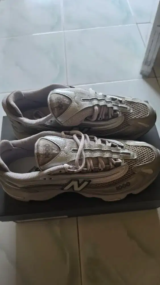 New Balance 1000 Unisex Silver Metallic Original No KW