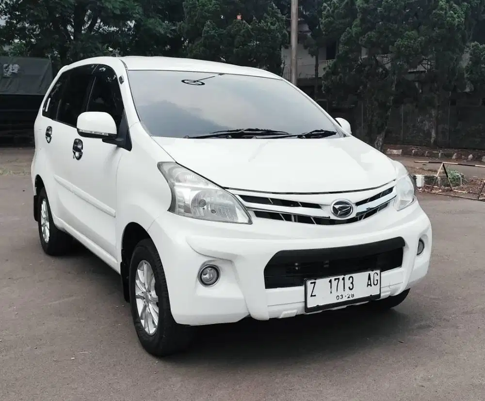Xenia  R sporty MT 1,3 2013 KM 95 rb