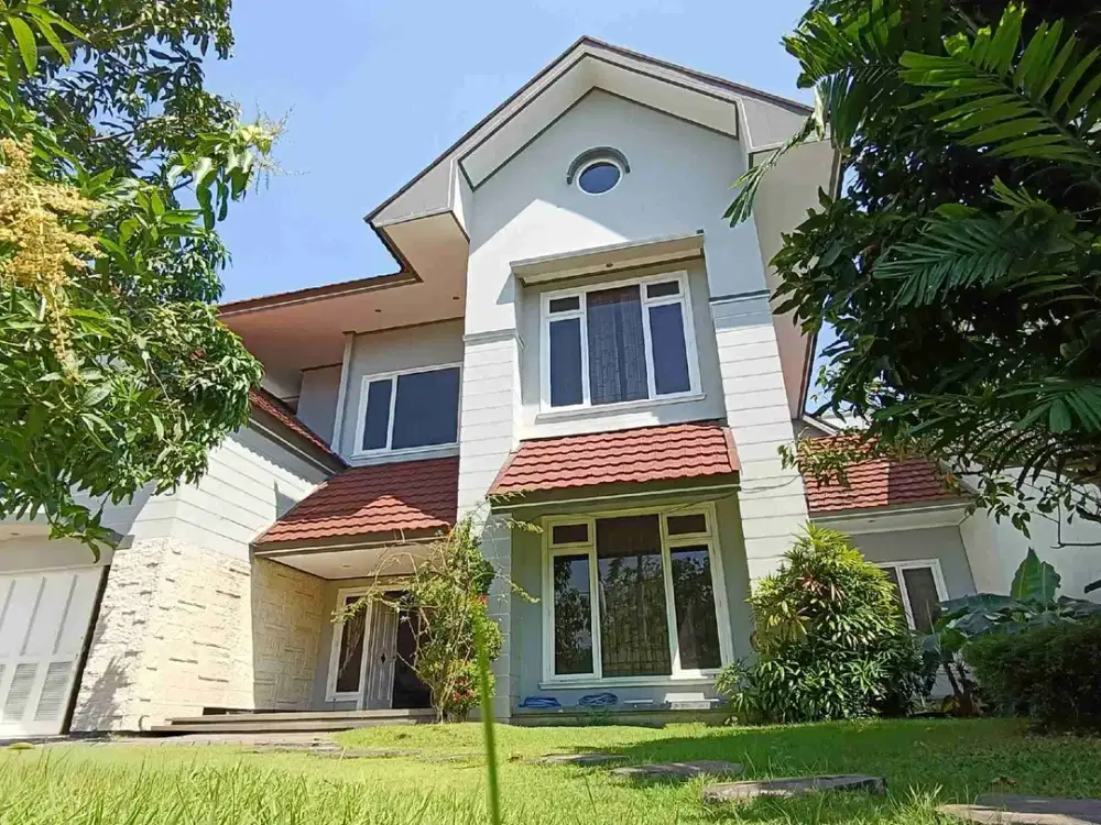 JUAL RUMAH KLASIK KAWASAN ELITE 
BEST DEAL ARAYA SURABAYA TIMUR