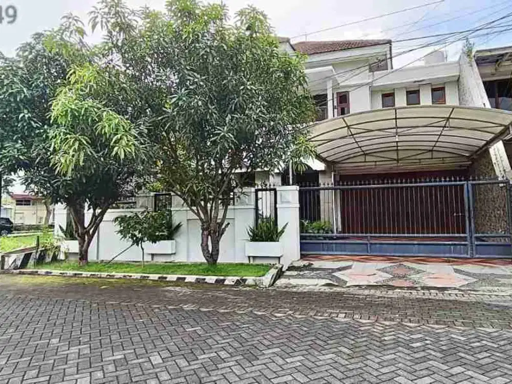 JUAL RUMAH KAWASAN TENANG SIAP HUNIJALAN LEBAR MANYAR KERTOADI