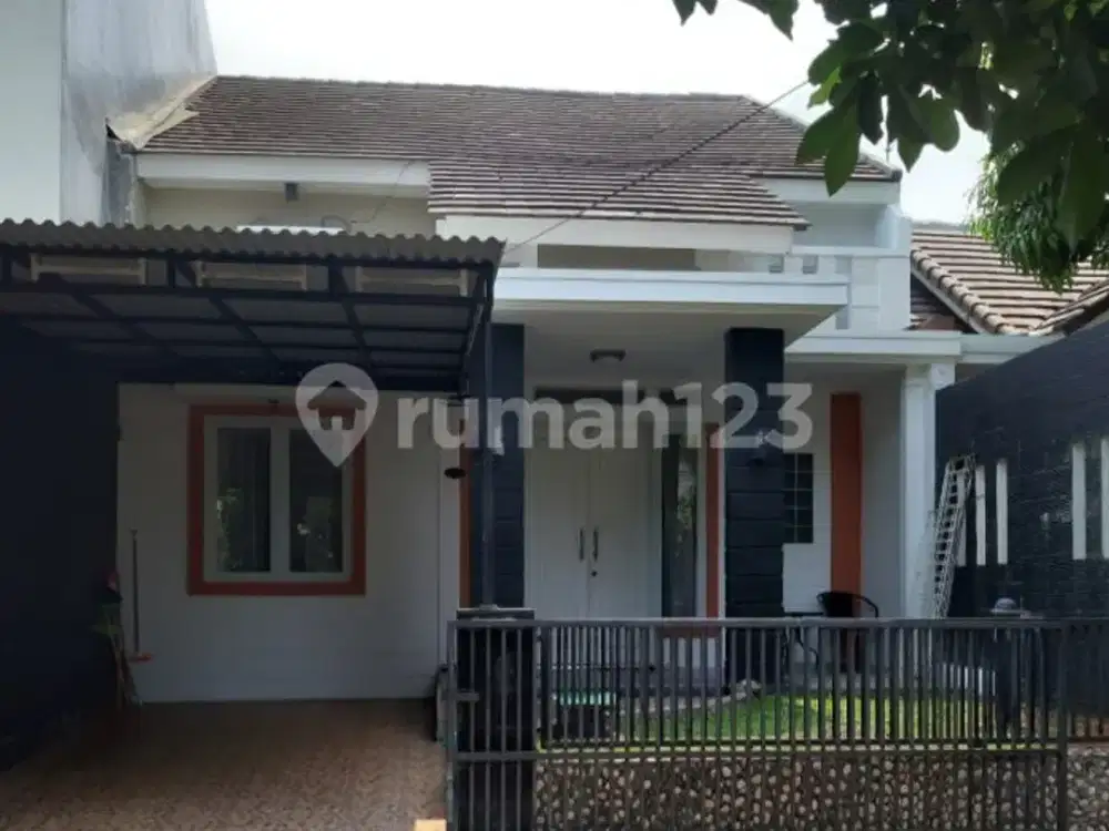 Rumah  2 lantai, Full Furnished,sudah renovasi, siap huni, cantik di Bukit Golf Tapos