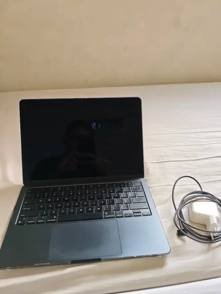 Macbook Air M2 13inch,  Ram 16Gb/ Rom 256Gb
