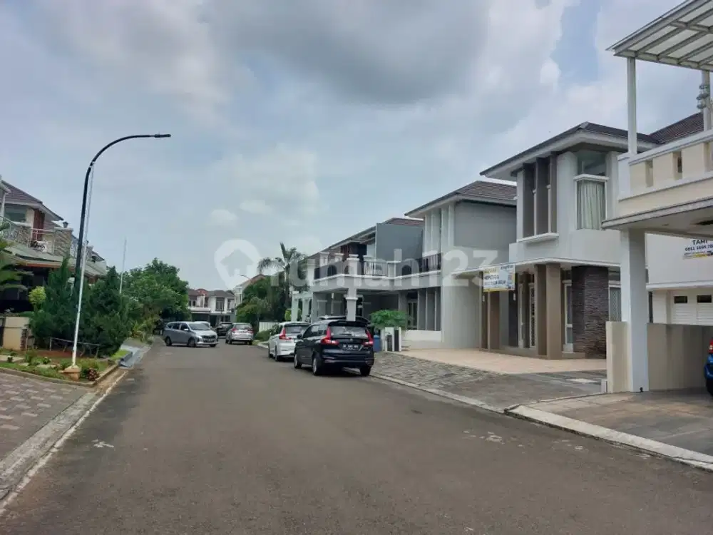 TURUN HARGA Rumah 2 lantai siap huni dalam cluster Kota Wisata