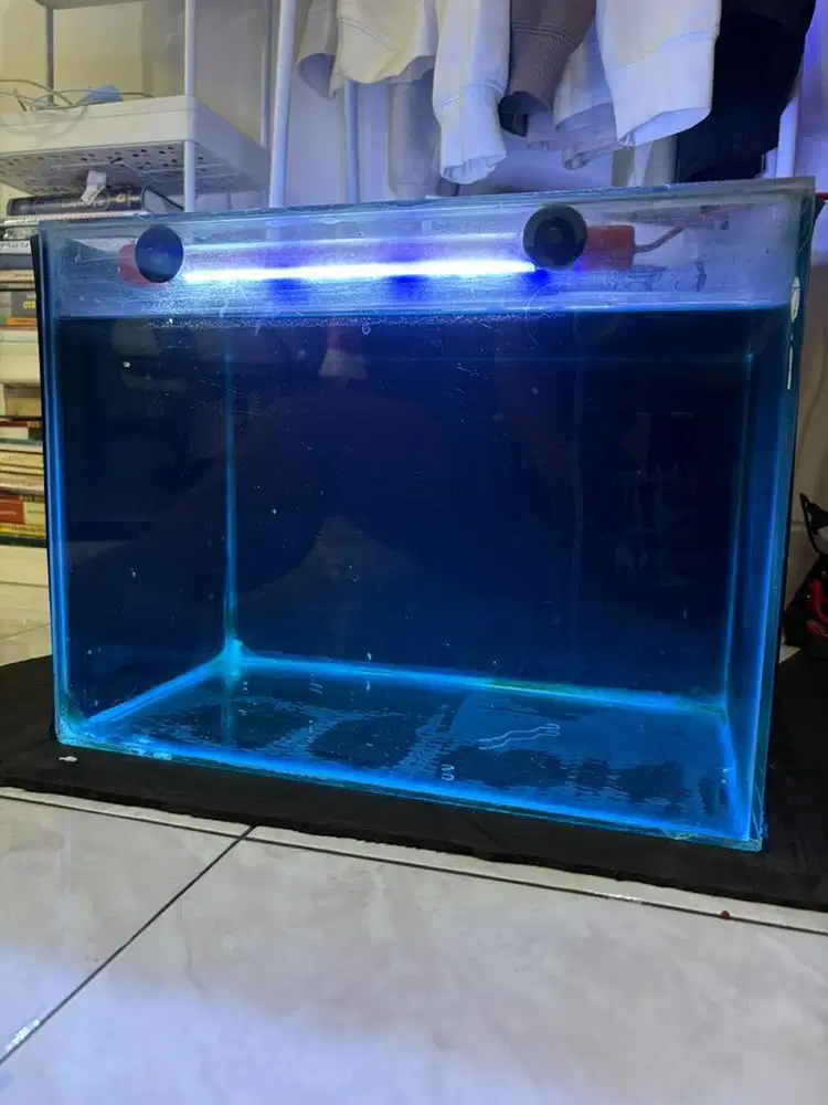 AQUARIUM 40x35x35