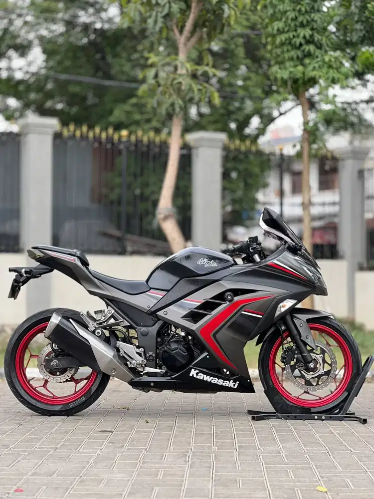 KAWASAKI NINJA 250 FI OLD ABS LTD 2016 GREY KM LOW PAJAK ON FULL MULUS
