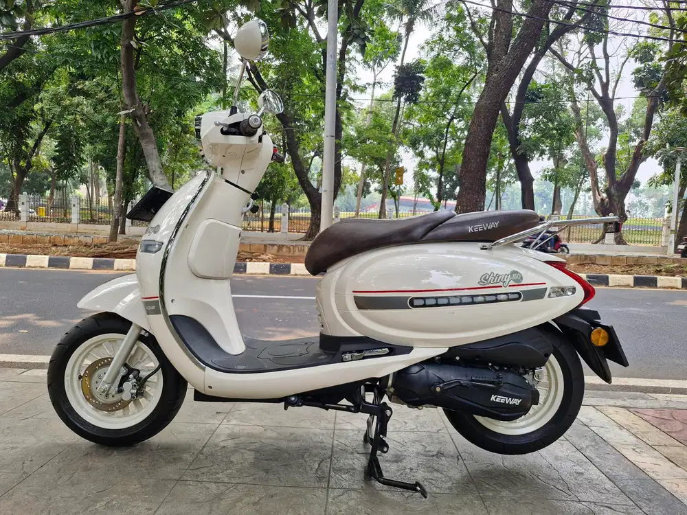 DIJUAL CASH TYPE BENELLI KEEWAY 150 SHINY THN 2022 PJK IDUP SIAP PAKAI