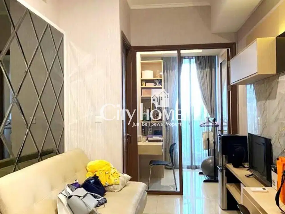 LUAS DAN MEWAH! 1BR 50m2 Furnished Disewakan!!