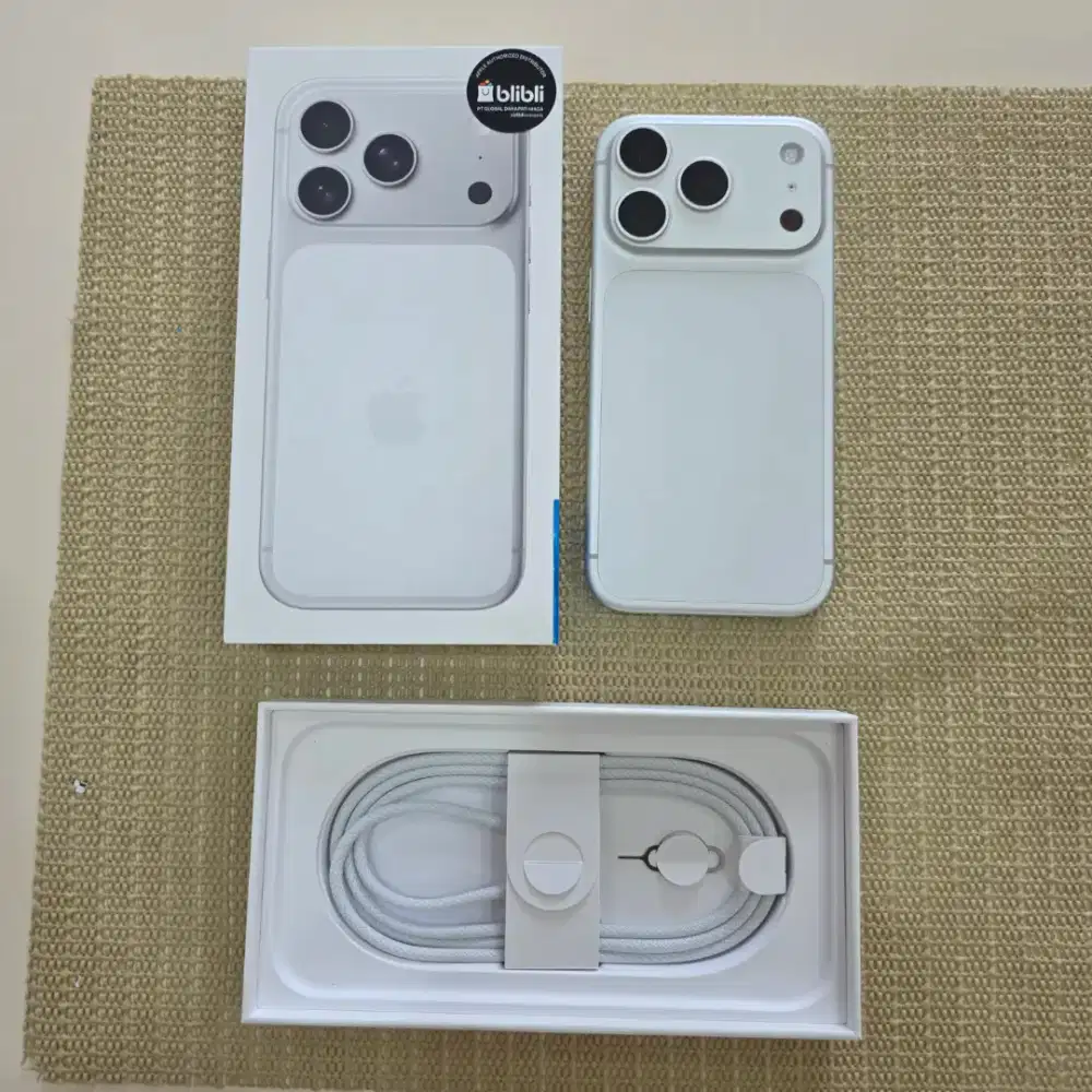 IPHONE 17 PRO SILVER 512 GB SAA