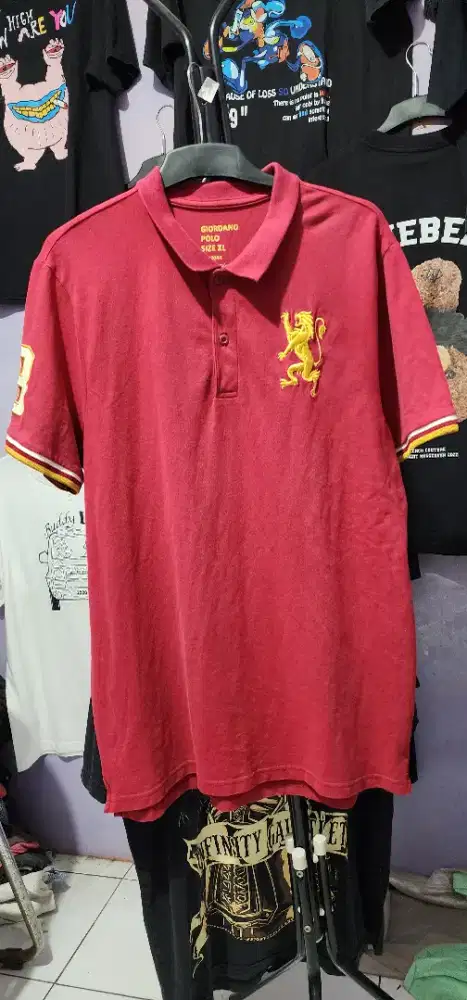 Kaos kerah Giordano
