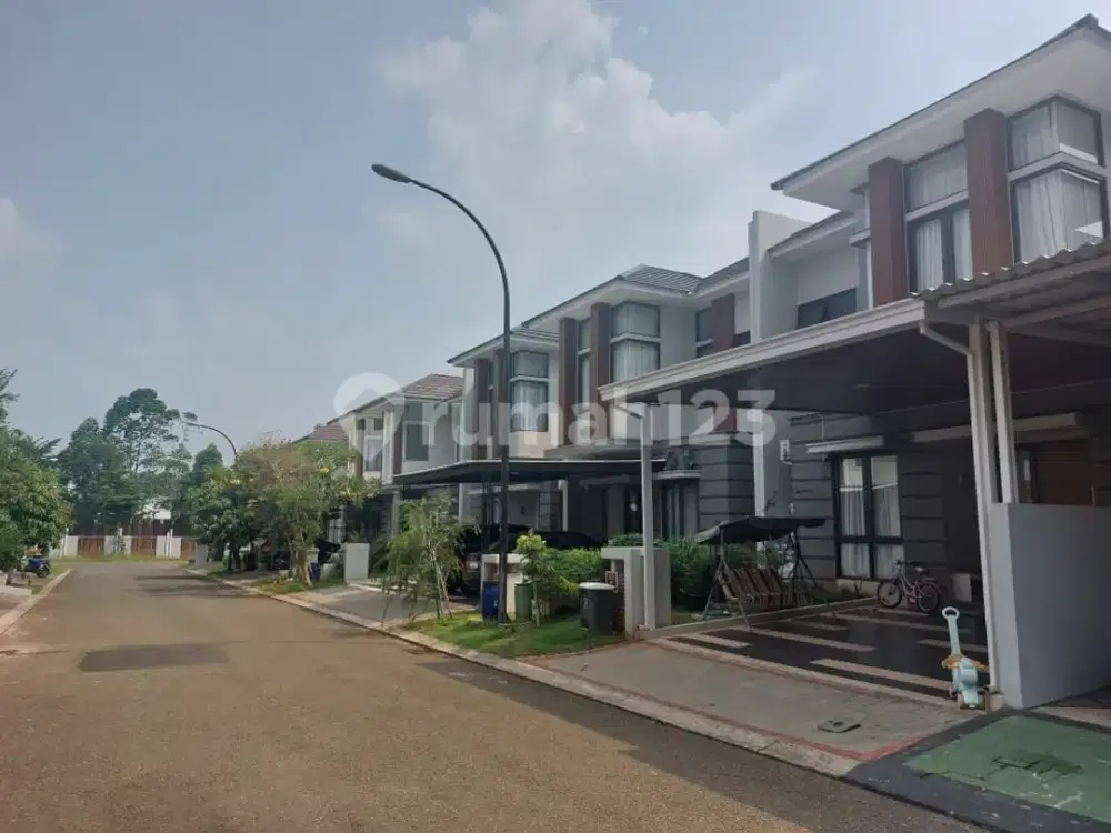 Rumah  2 lantai  Siap Huni di dalam cluster Kota wisata