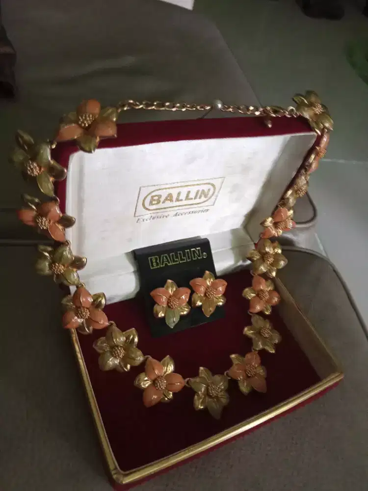Dijual Perhiasan Aksesories Lapis Emas