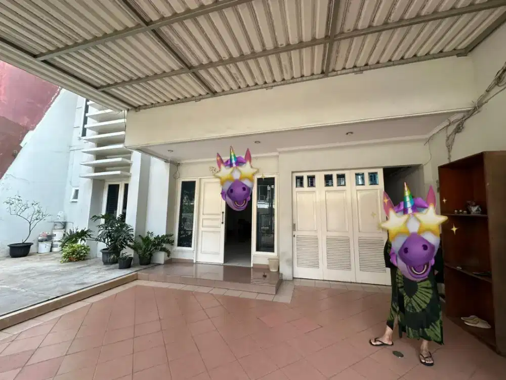 Sewa Rumah Besar Gading Kirana
Kelapa Gading Jakarta Utara