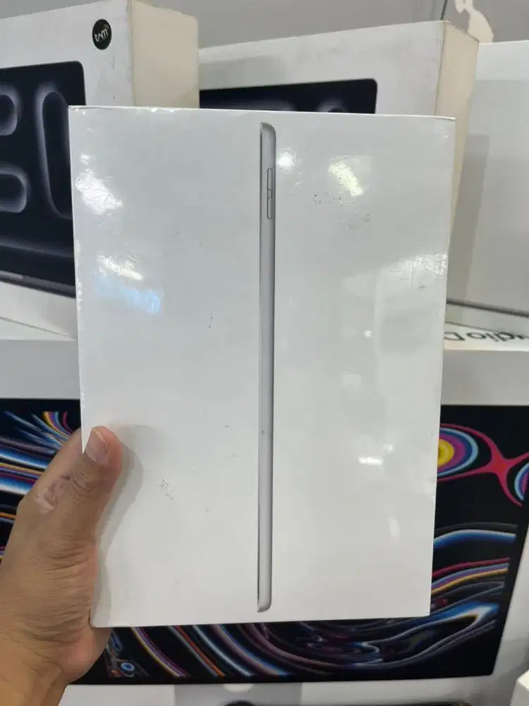 BNIB iPad 9 256GB Wifi Garansi iBox 1 Tahun