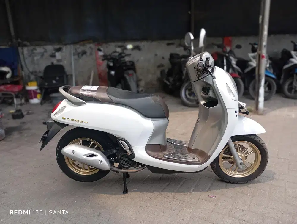 [PROMO] Honda Scoopy Tahun 2021 Surat komplit