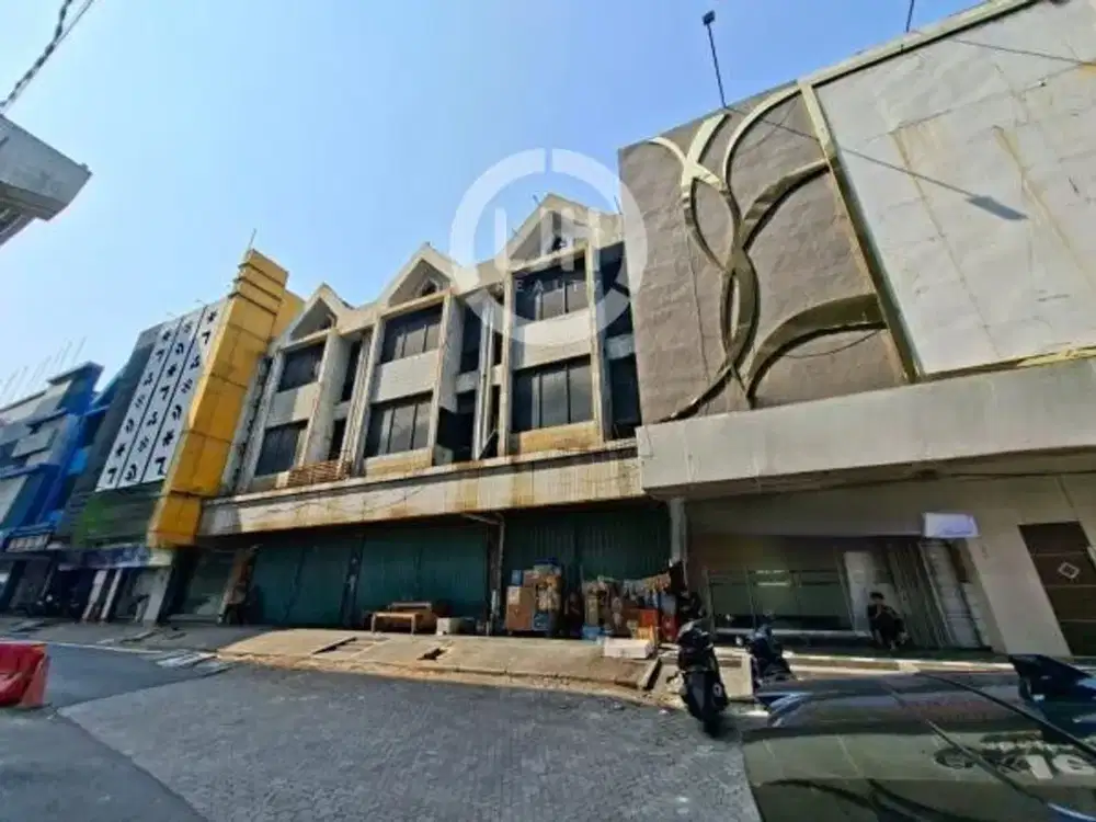 Ruko Gandeng 3 di Boulevard Barat Kelapa Gading Jakarta Utara