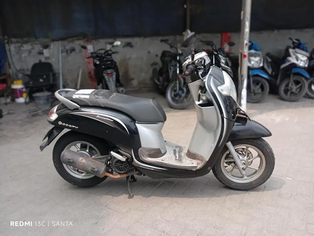 [PROMO] Honda Scoopy Tahun 2018 Surat komplit