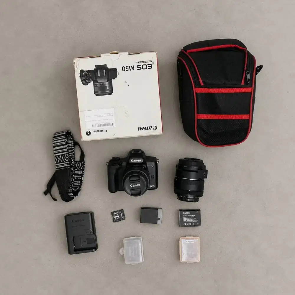 Canon EOS M50 + 2 Lensa + Banyak Bonus (Paket Lengkap)